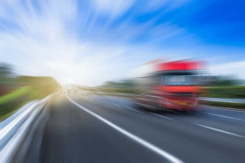 camion sur route